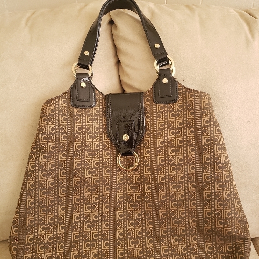 🌟 Host Pick 🌟 LARGE Liz Claiborne shoulder purse